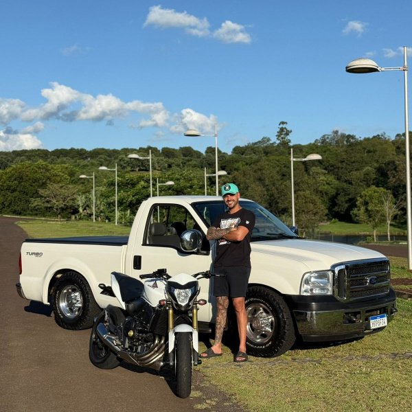 EDIÇÃO 02- FORD F250 XLL + HONDA CB 600F HORNET